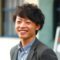 東屋 寿紀さん