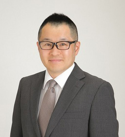 山内 康弘